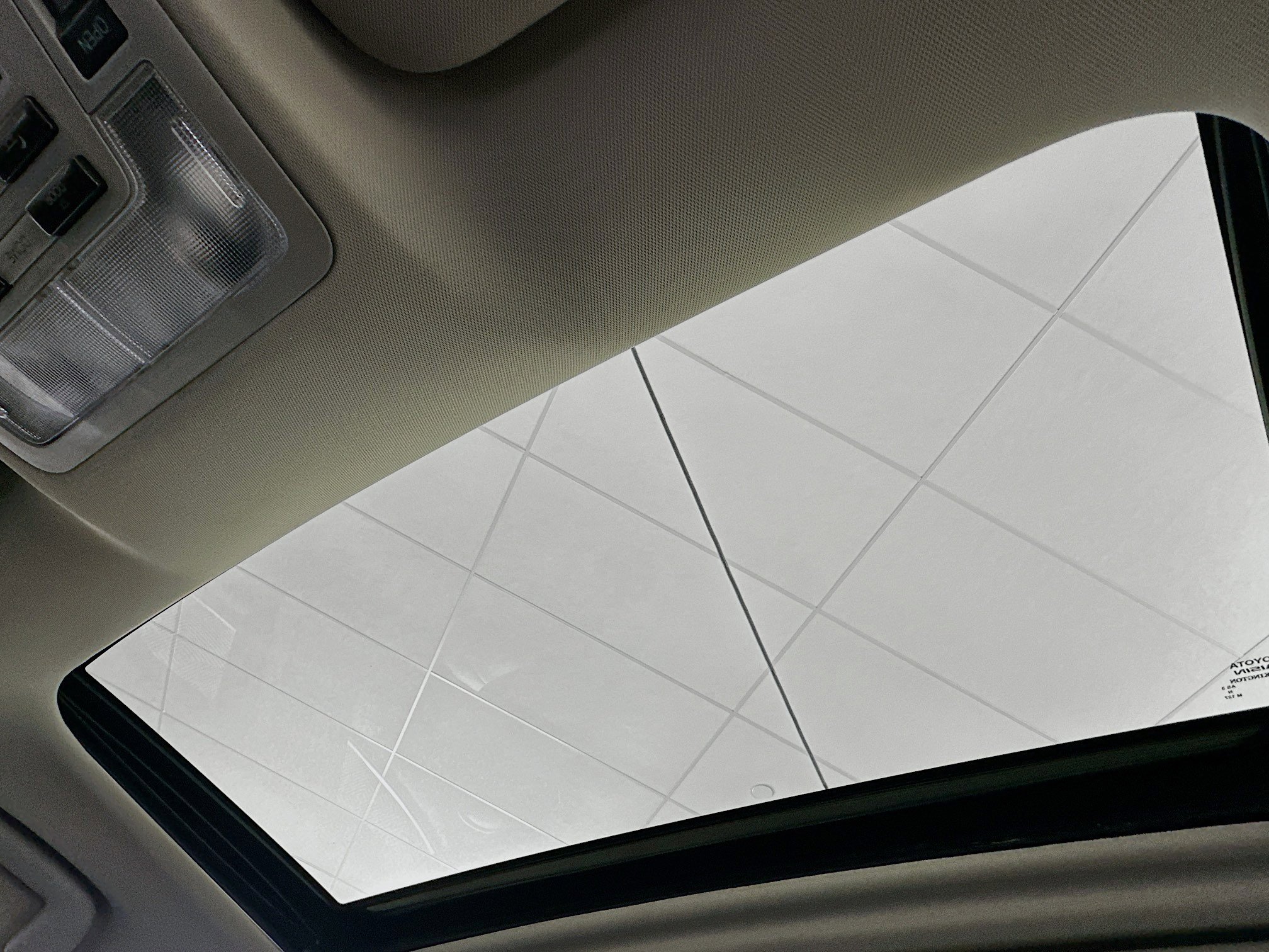 Used 2014 Toyota Avalon Limited image 25