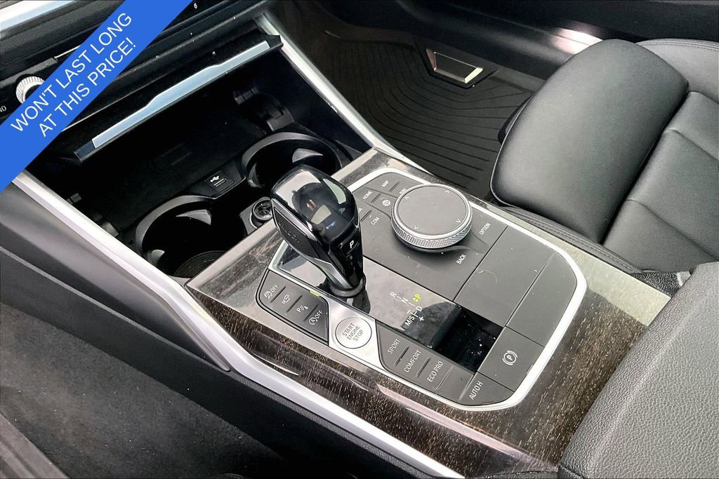 Used 2020 BMW 330i Sedan w/ M Sport Package image 18