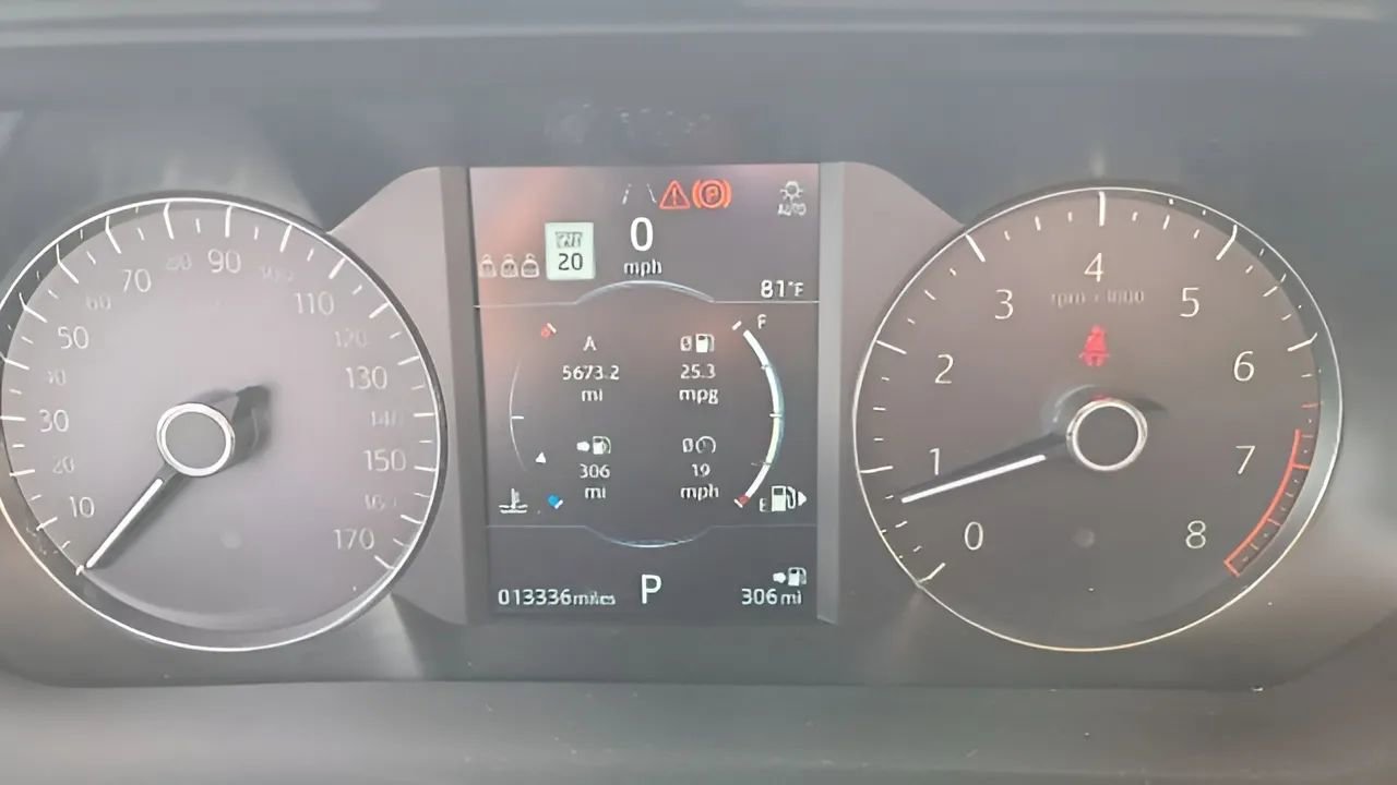 Used 2020 Land Rover Range Rover Evoque S image 27