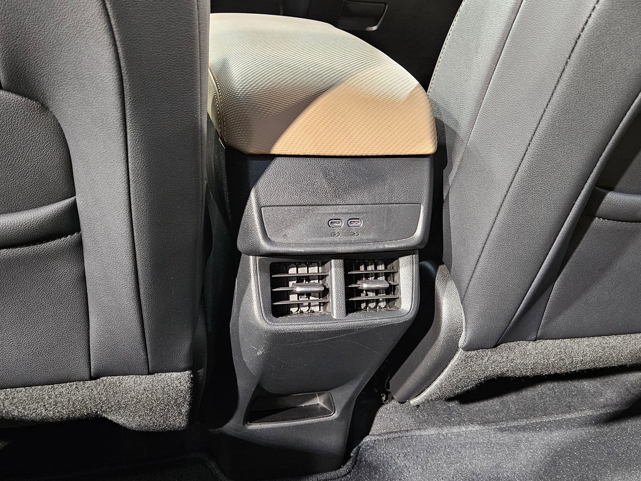Used 2026 Chevrolet Equinox ACTIV FWD image 35