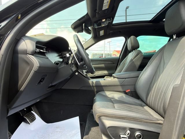 Used 2023 Maserati Grecale Modena AWD/4WD image 13
