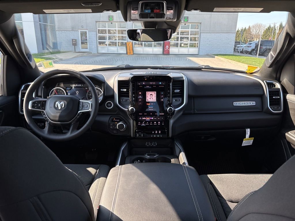 New 2026 RAM 1500 4x4 Crew Cab image 10