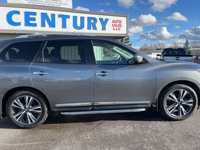 Used 2018 Nissan Pathfinder Platinum AWD/4WD image 15