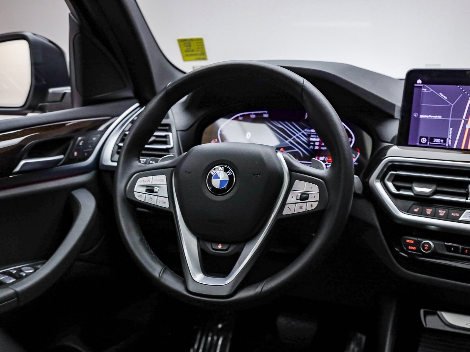 Used 2024 BMW X3 sDrive30i w/ Premium Package w/ZPA image 16