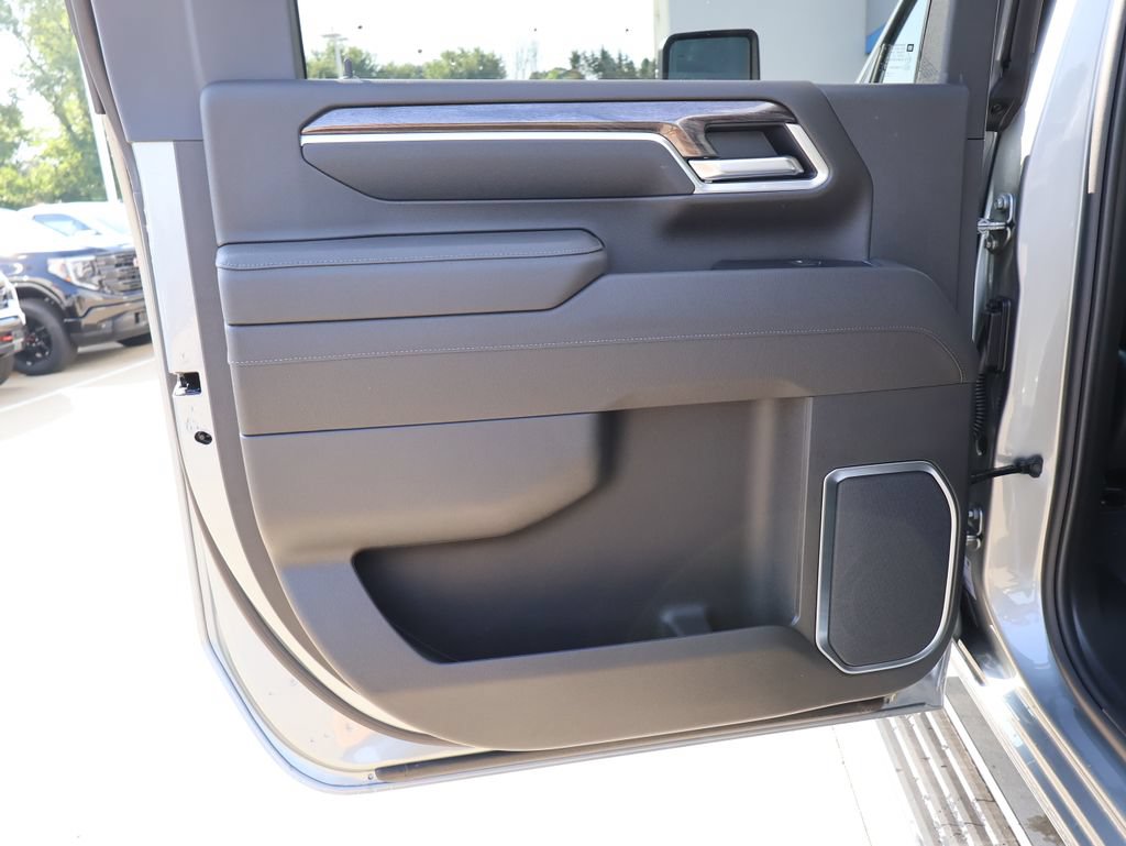 New 2026 Chevrolet Silverado 2500 LTZ w/ LTZ Plus Package AWD/4WD image 29