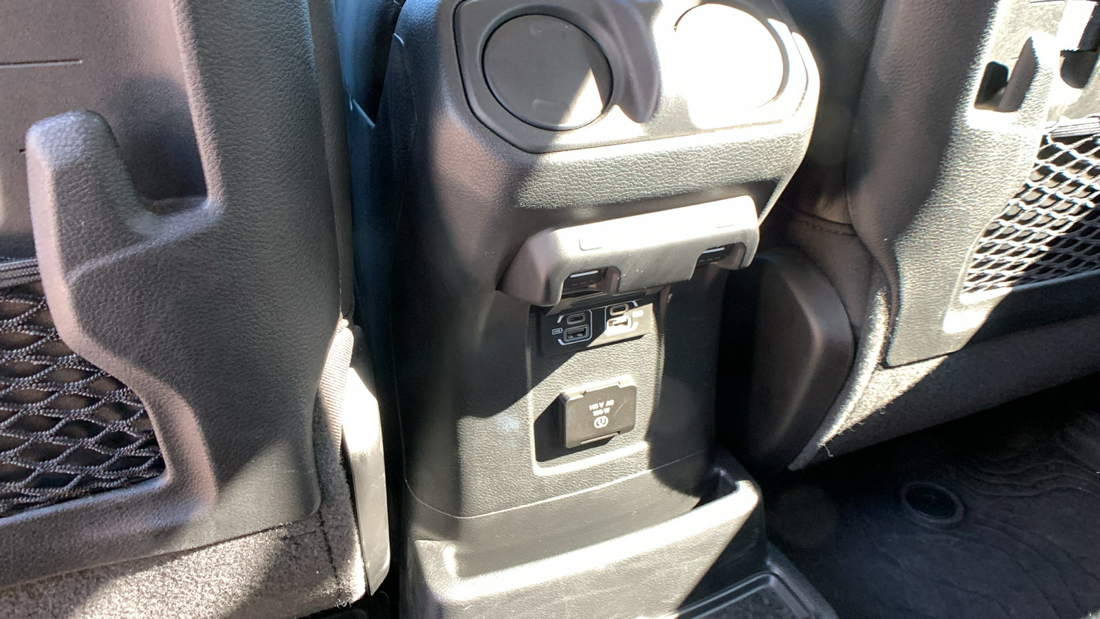 Used 2023 Jeep Wrangler Unlimited Rubicon 4xe w/ Cold Weather Group AWD/4WD image 24