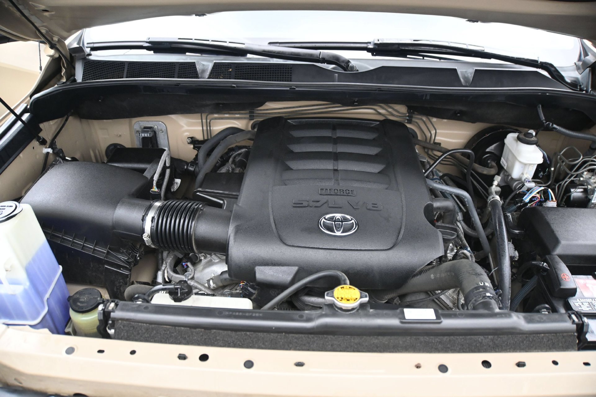 Used 2017 Toyota Tundra SR5 w/ SR5 Upgrade Package RWD image 28