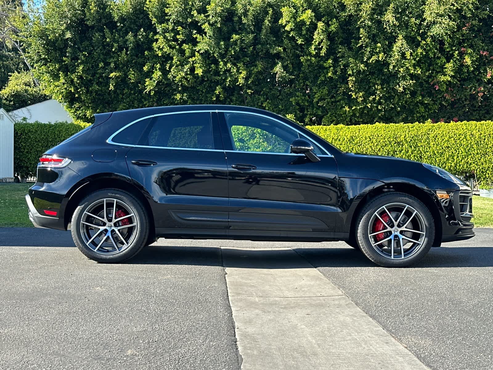 New 2026 Porsche Macan S AWD/4WD image 9