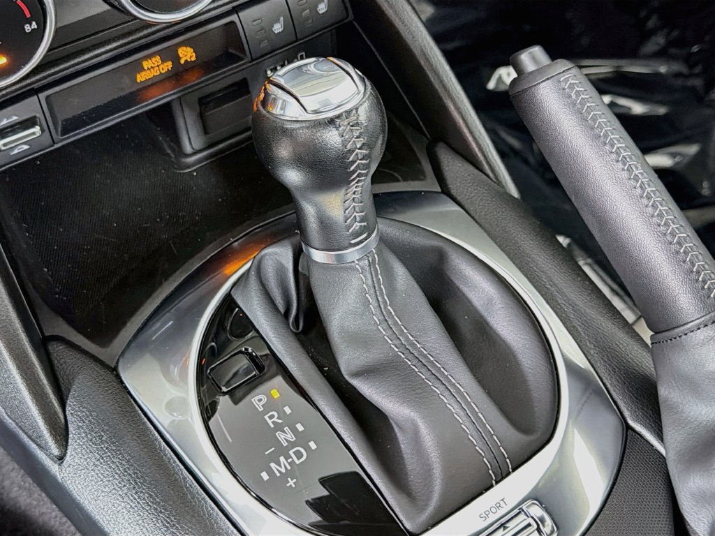 Used 2021 MAZDA MX-5 Miata RF Grand Touring RWD image 17