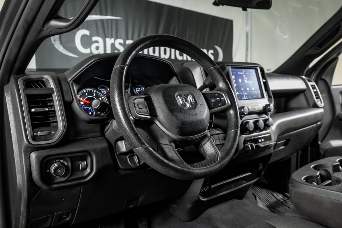 Used 2024 RAM 3500 Tradesman w/ Chrome Appearance Group image 16