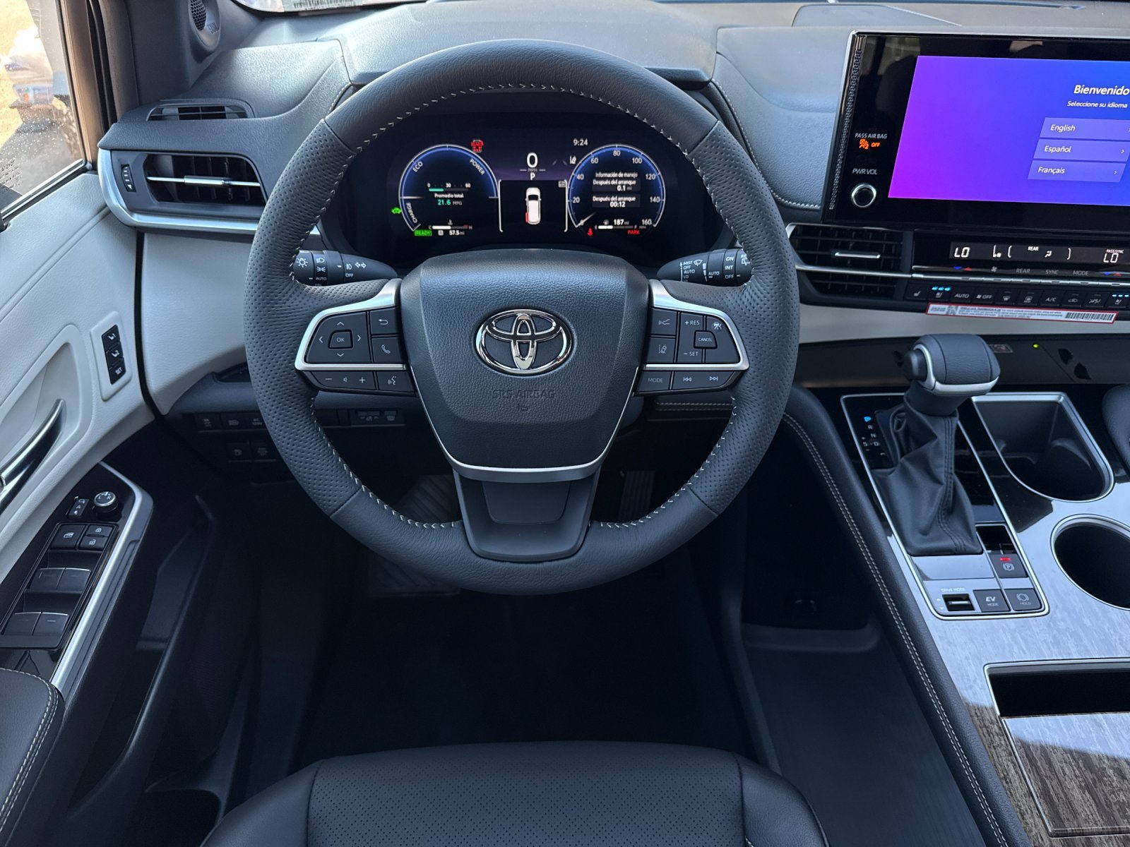 New 2026 Toyota Sienna Platinum AWD/4WD image 16
