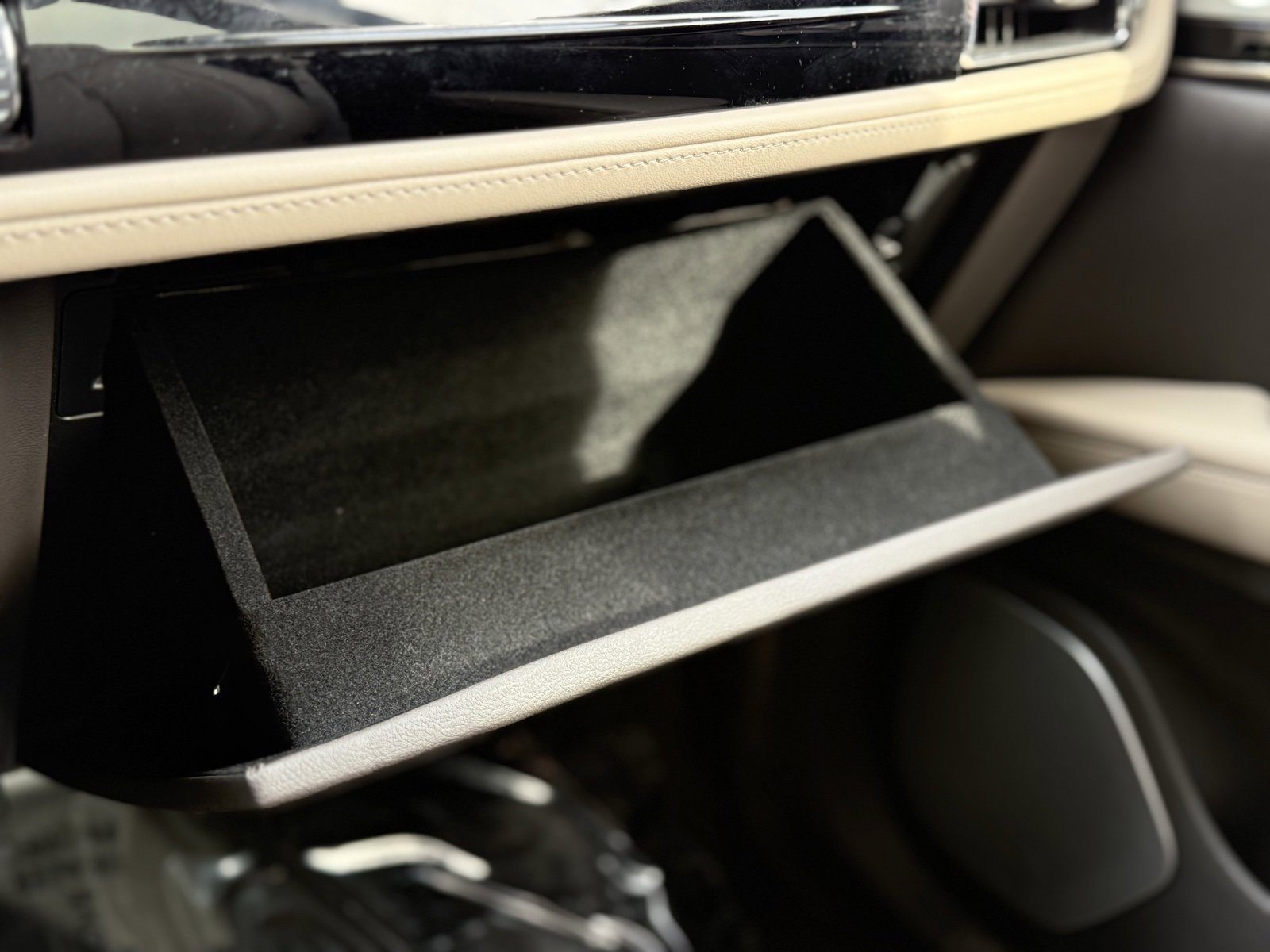 Used 2023 Lincoln Nautilus Reserve w/ Equipment Group 202A image 31