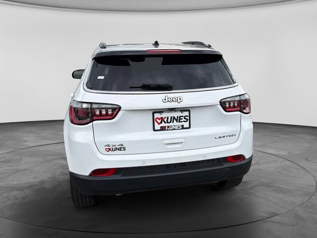 Used 2025 Jeep Compass Limited AWD/4WD image 9