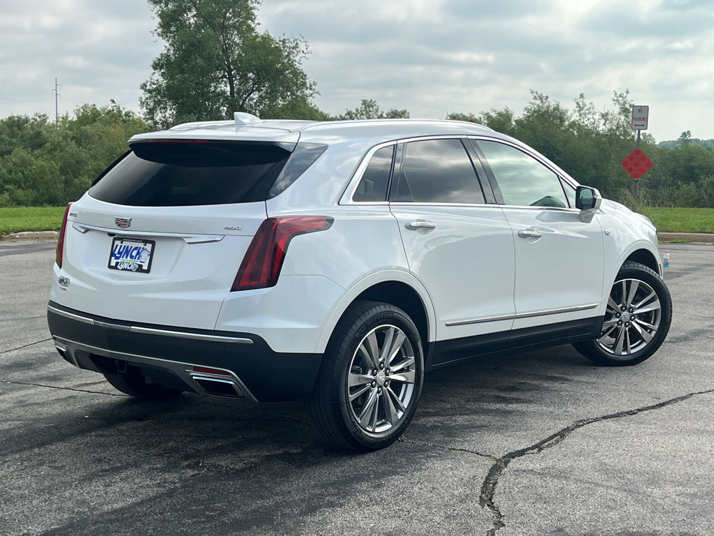 Used 2024 Cadillac XT5 Premium Luxury AWD/4WD image 4