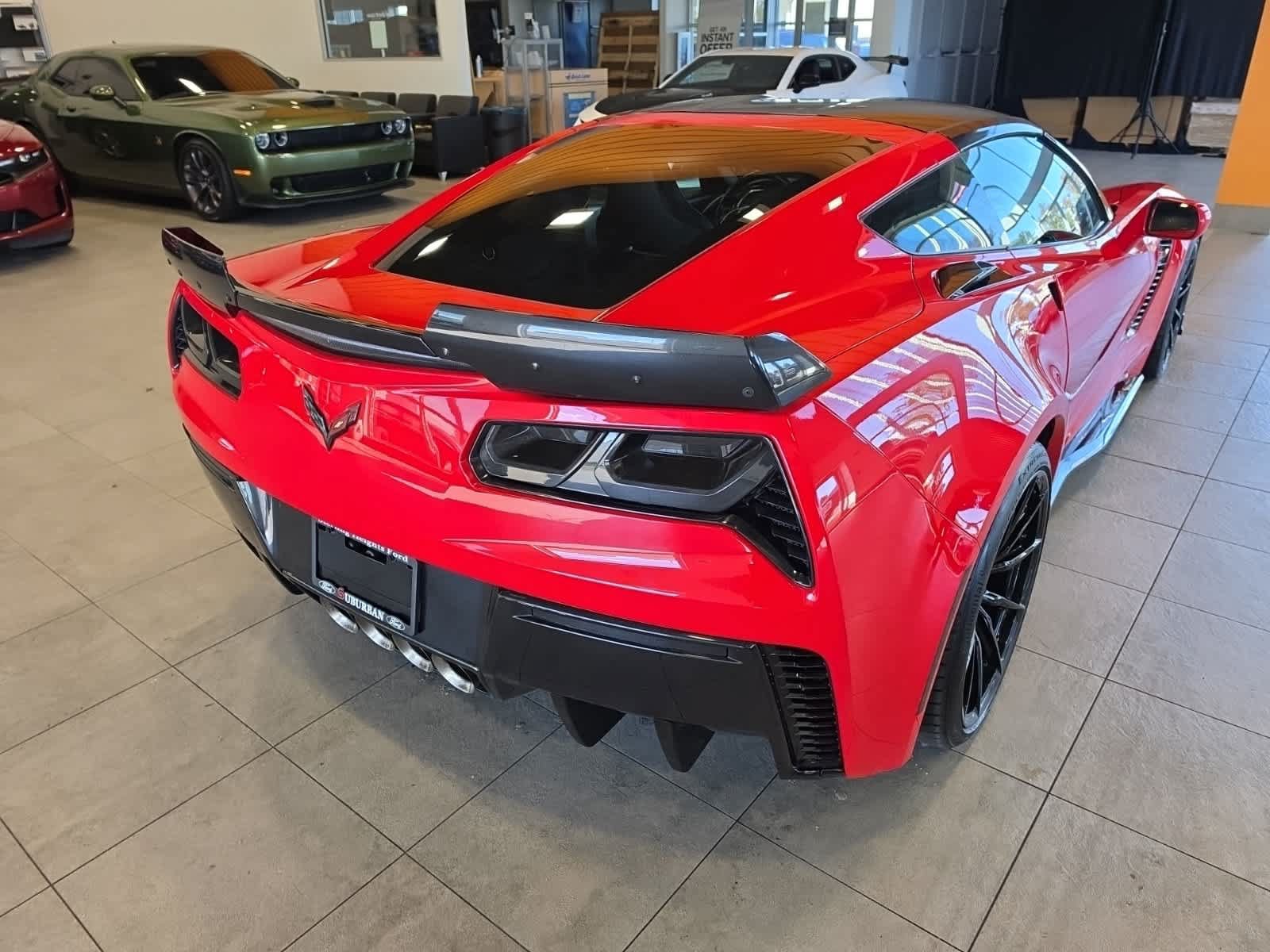 Used 2016 Chevrolet Corvette Z06 w/ 2LZ Preferred Equipment Group RWD image 8