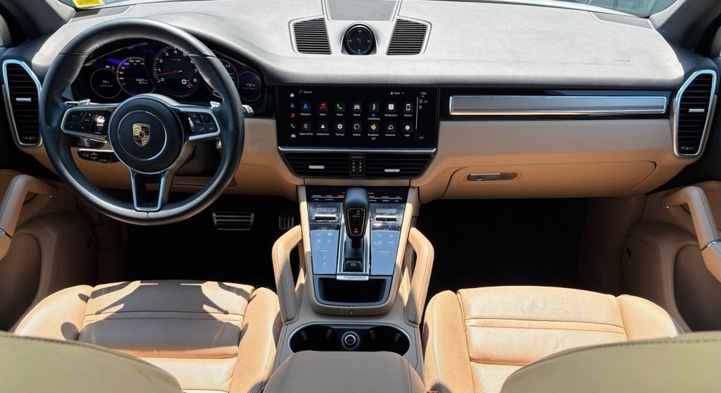 Certified 2023 Porsche Cayenne S Platinum AWD/4WD image 22