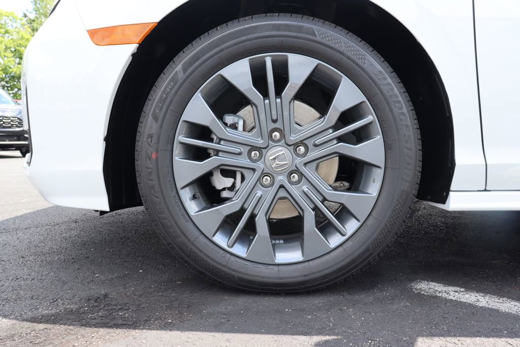 Certified 2026 Honda Odyssey Touring image 10