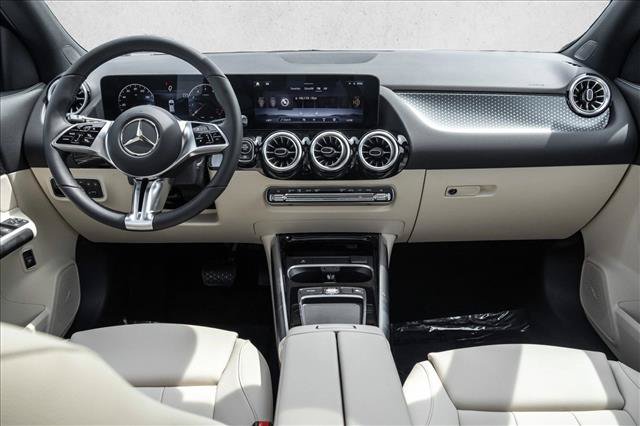 New 2026 Mercedes-Benz GLA 250 4MATIC image 18