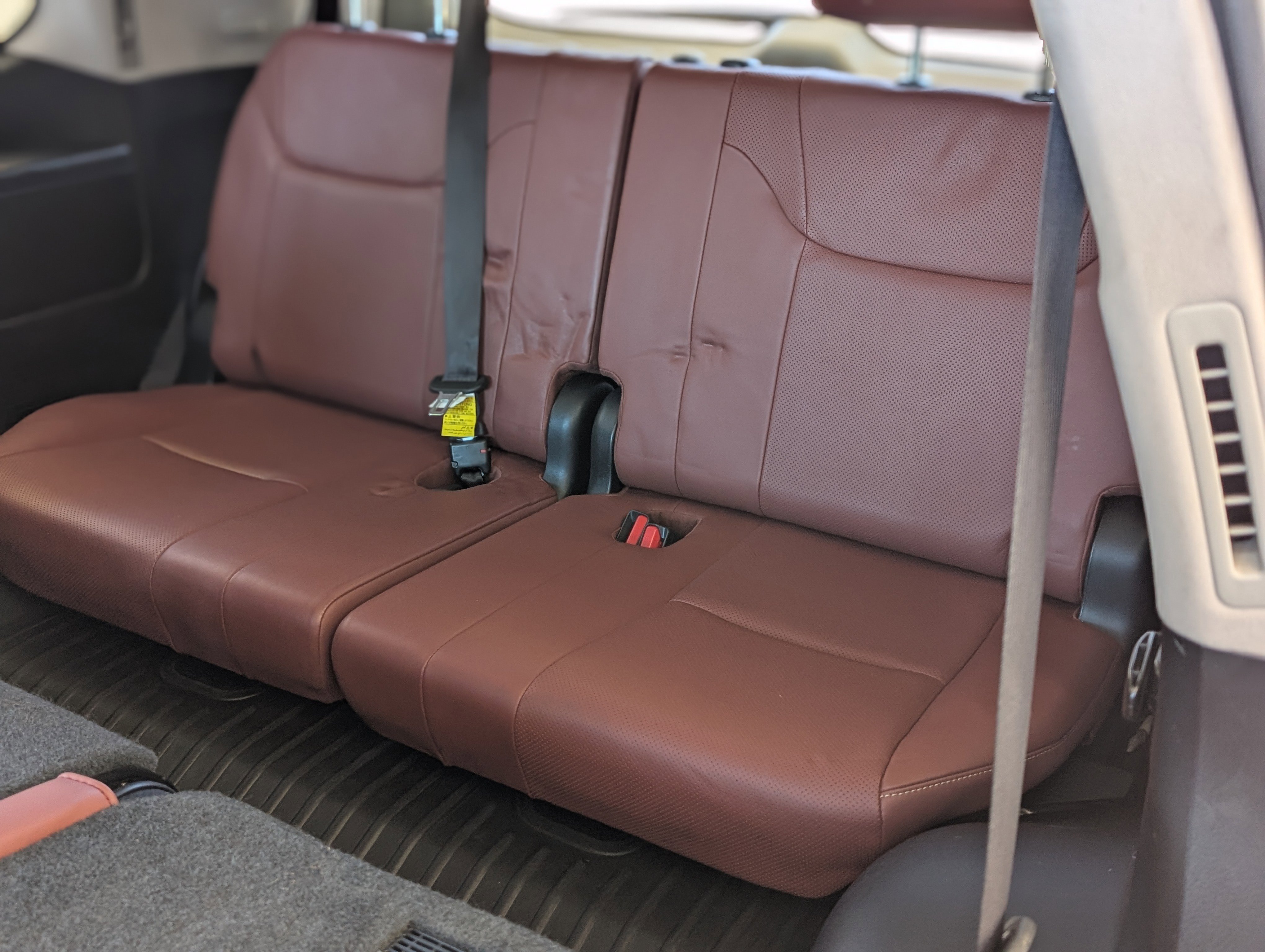 Used 2017 Lexus LX 570 4WD w/ Luxury Package image 19