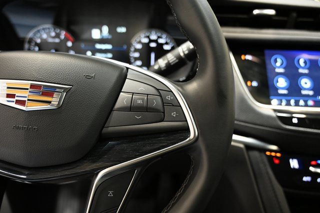 Used 2025 Cadillac XT5 Premium Luxury image 24