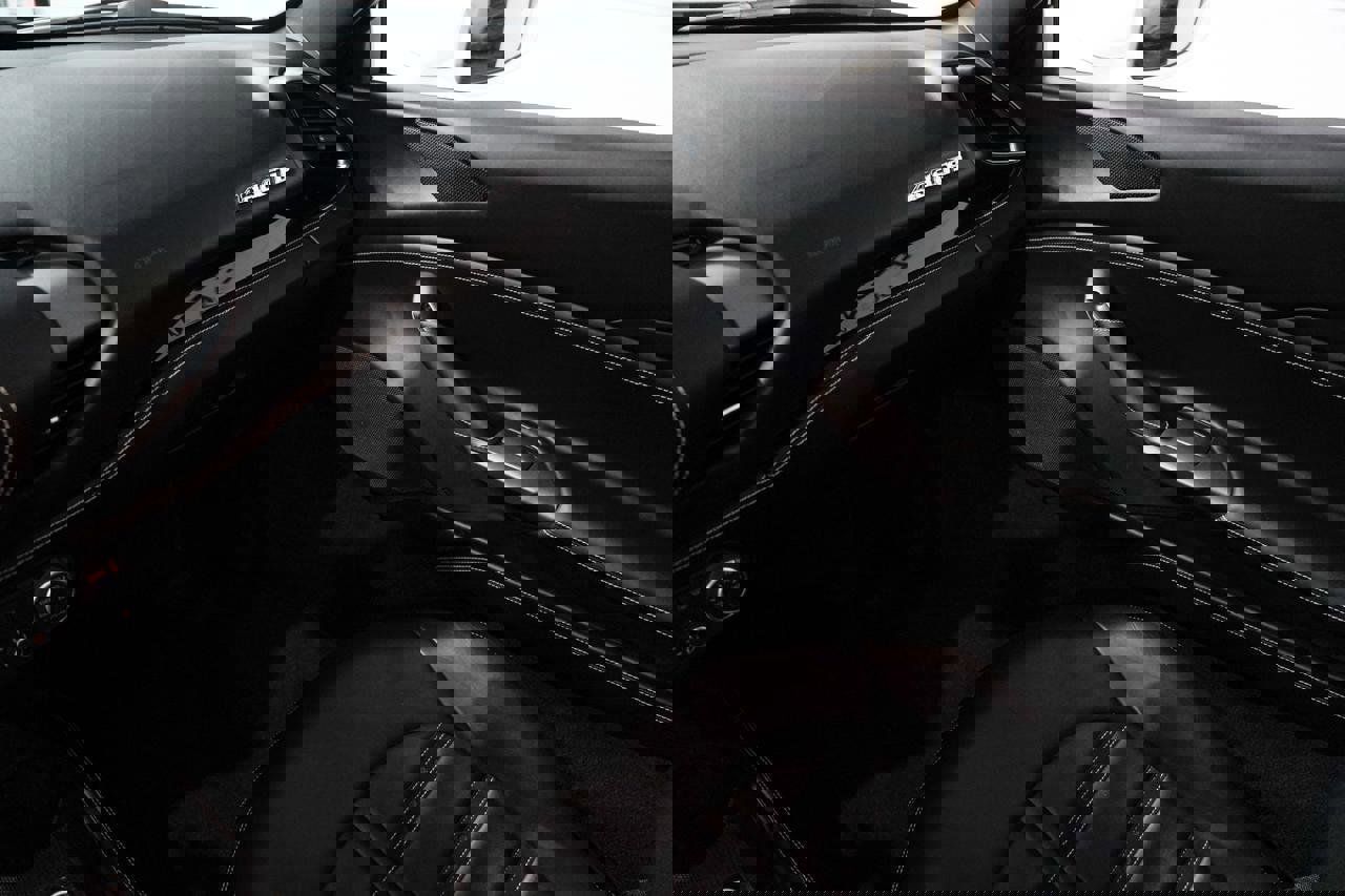 Used 2016 Ferrari 488 GTB image 13