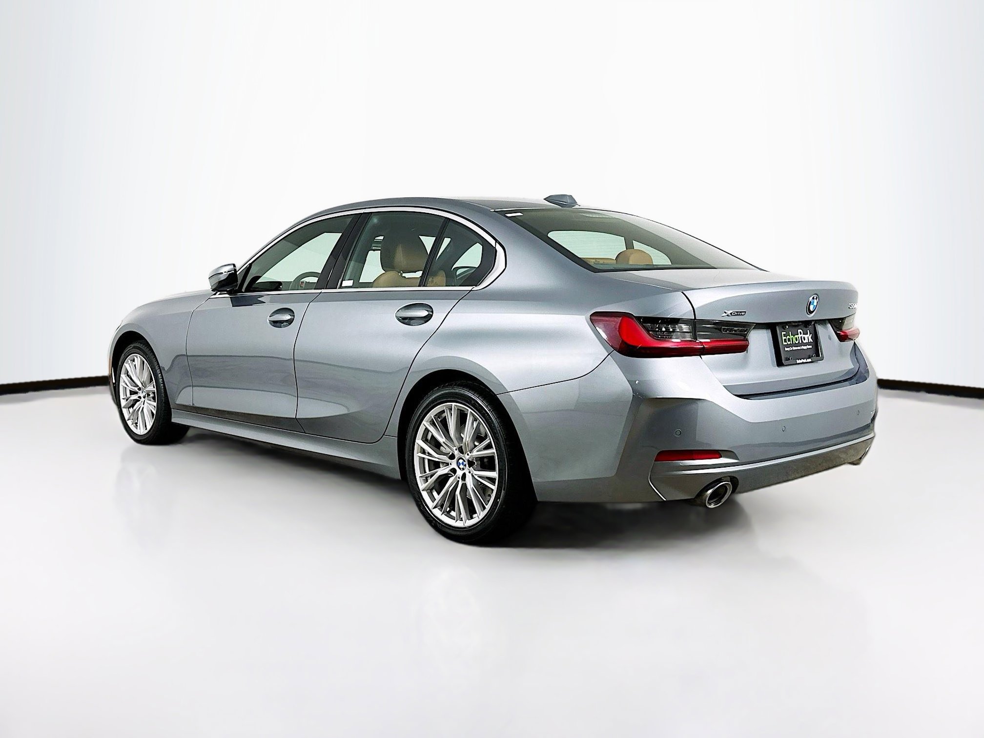 Used 2024 BMW 330i xDrive Sedan w/ Premium Package image 5