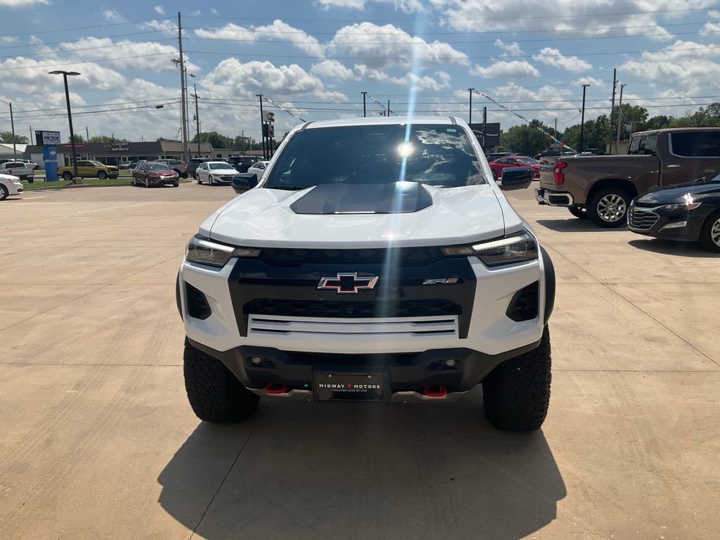Used 2024 Chevrolet Colorado ZR2 w/ Technology Package image 39