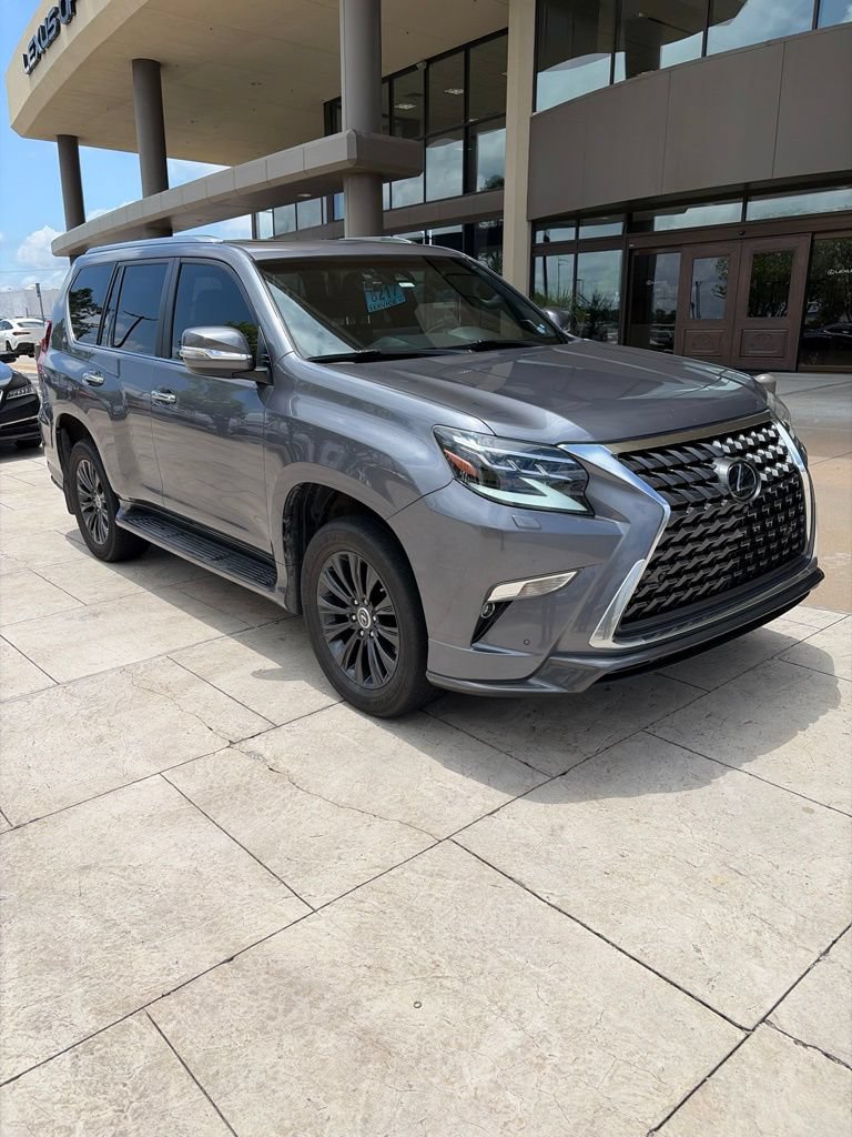 Used 2022 Lexus GX 460 Luxury w/ Sport Design Package AWD/4WD image 7