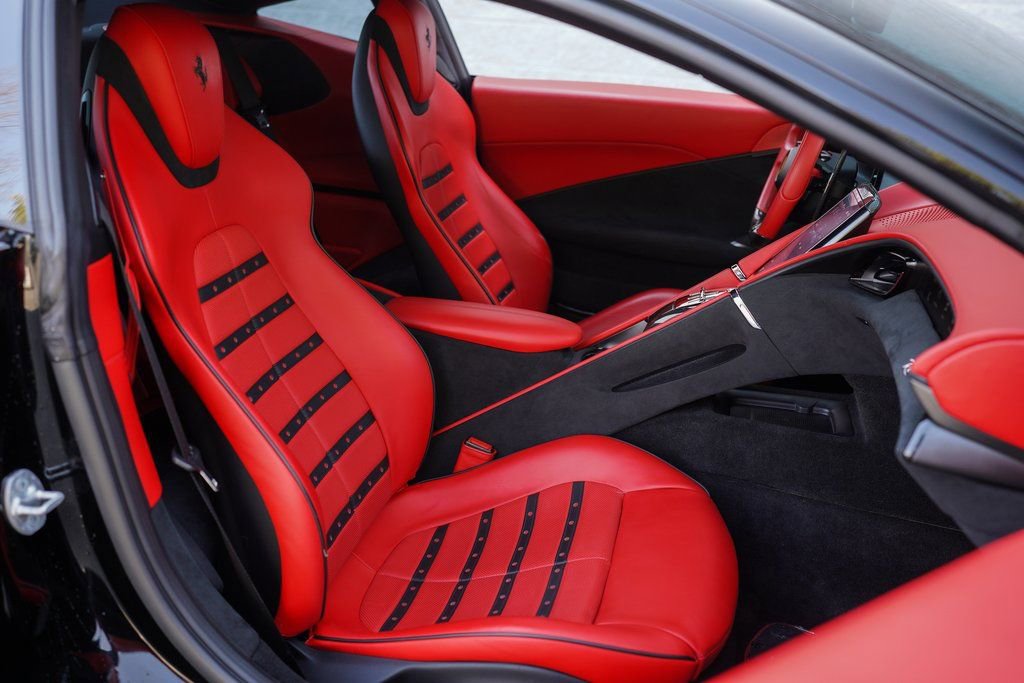 Used 2023 Ferrari Roma image 23