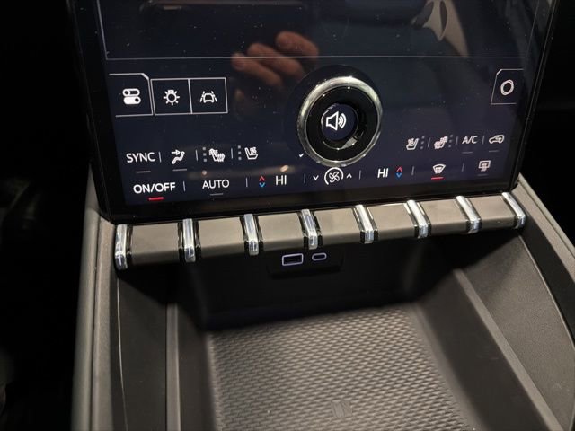 New 2026 GMC Terrain AT4 w/ Convenience Package III image 42