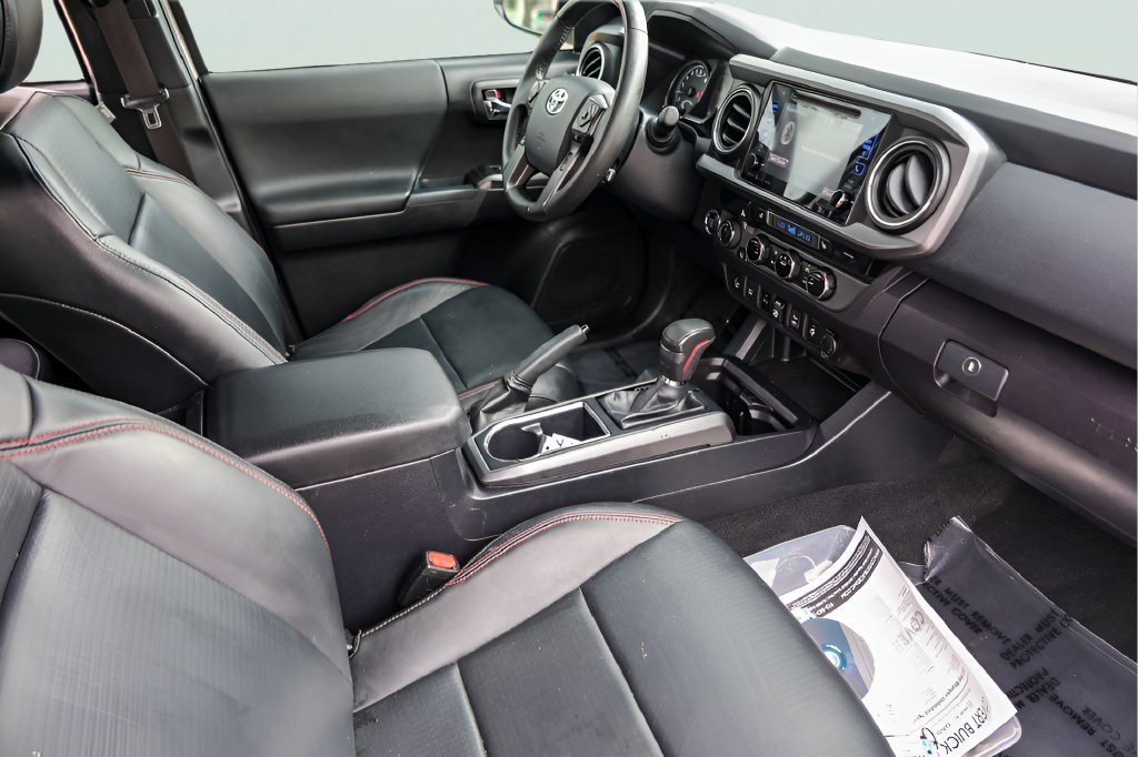 Used 2018 Toyota Tacoma TRD Pro AWD/4WD image 31