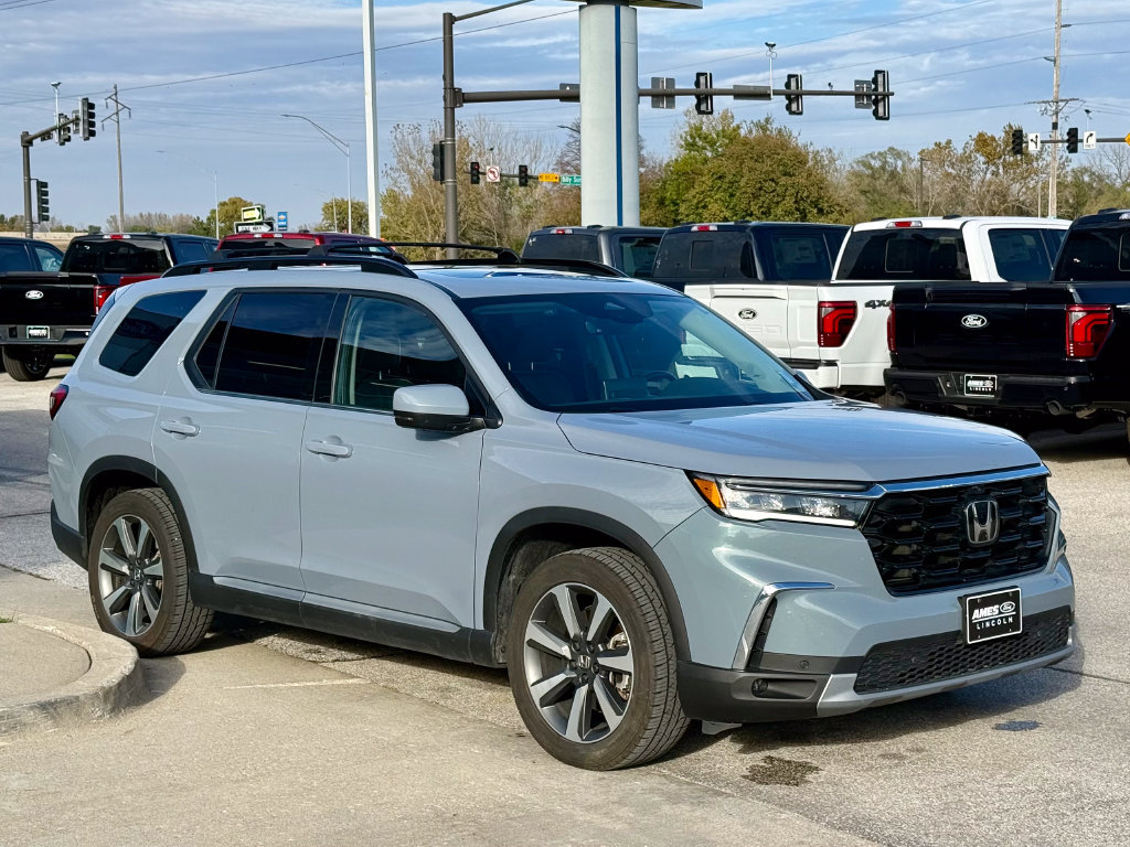 Used 2024 Honda Pilot Elite image 7