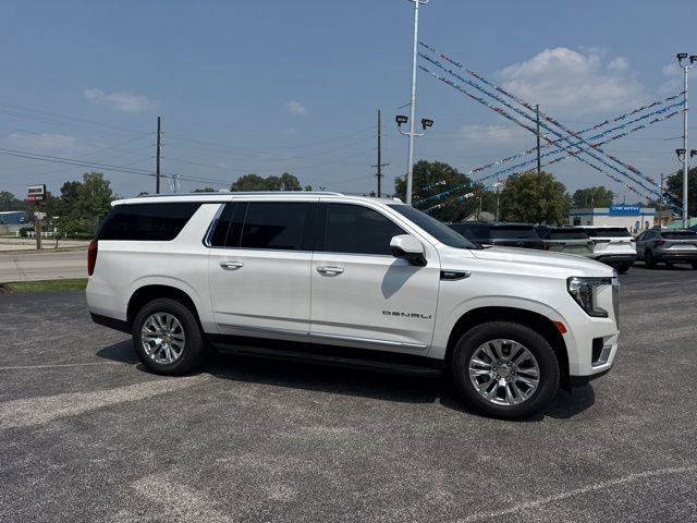 Used 2024 GMC Yukon XL Denali w/ Max Trailering Package image 17