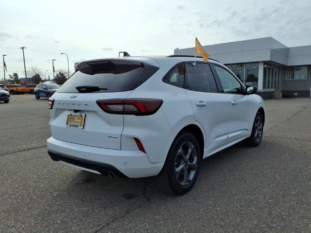 Certified 2023 Ford Escape ST-Line w/ Tech Pack #1 AWD/4WD image 7