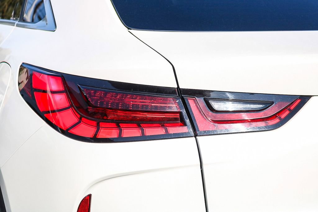 Used 2023 INFINITI QX55 Essential image 10