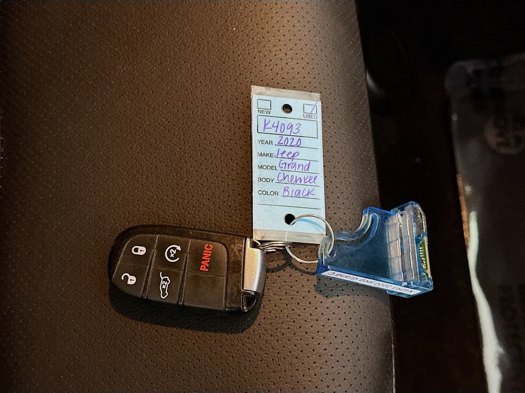 Used 2020 Jeep Grand Cherokee Altitude image 35