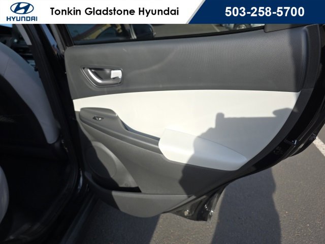 Certified 2023 Hyundai Kona SE w/ Cargo Package image 21