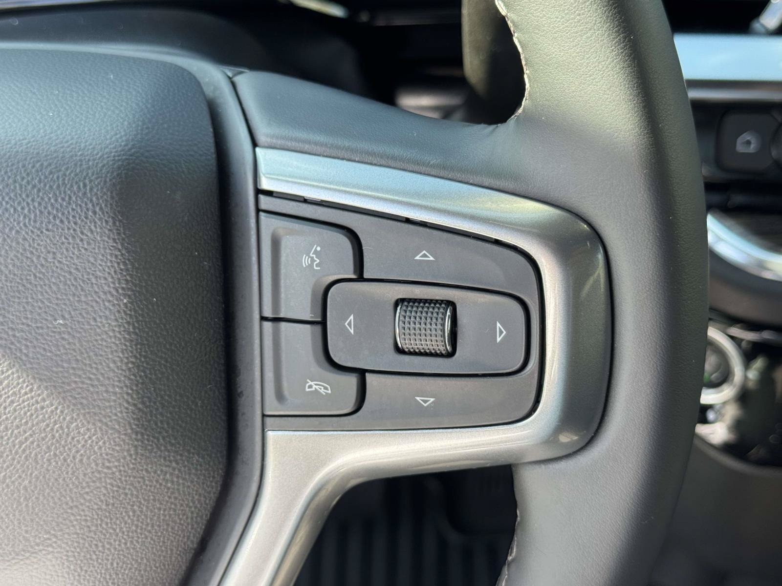Used 2026 Chevrolet Silverado 1500 LT AWD/4WD image 15
