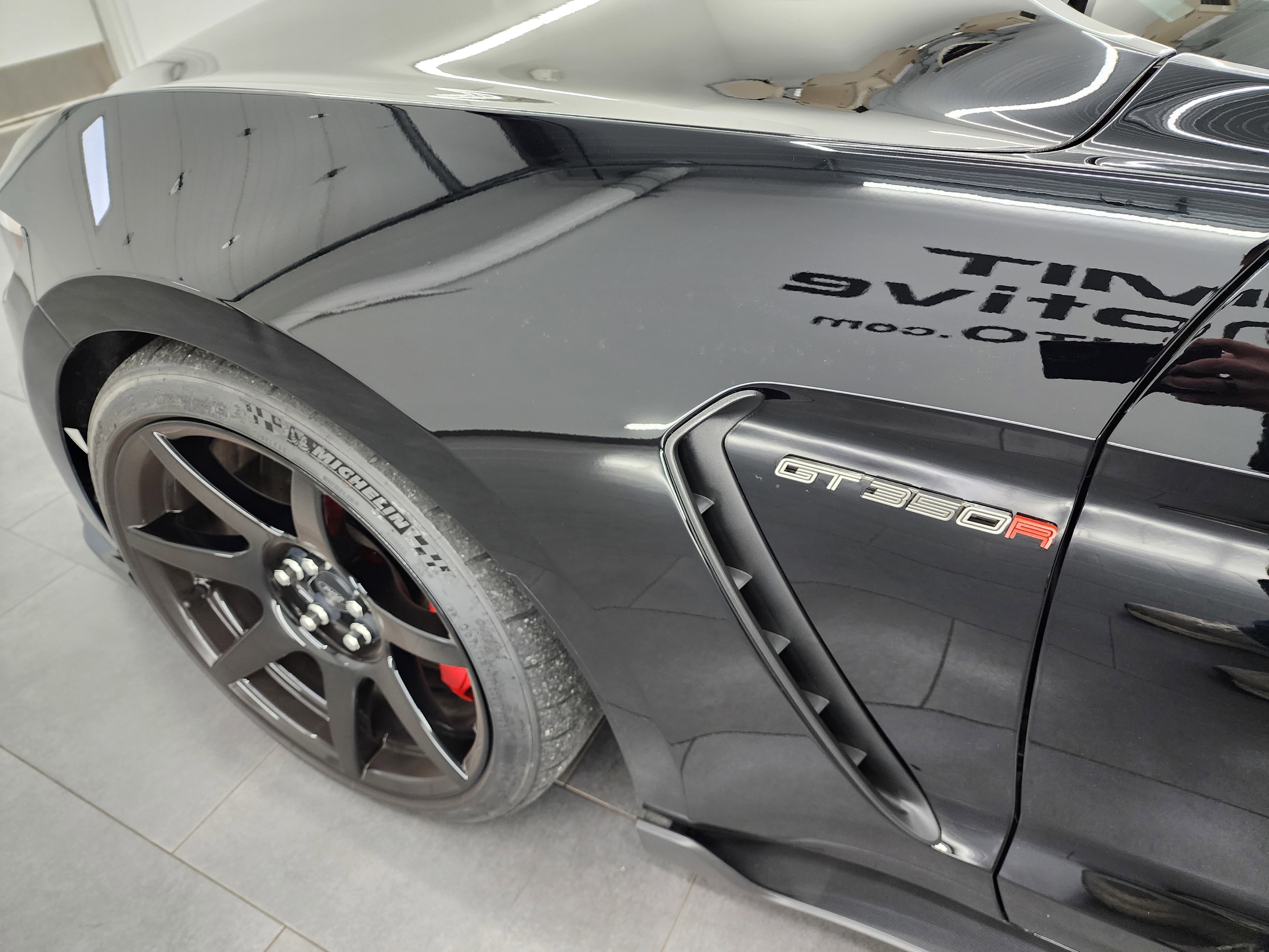 Used 2016 Ford Mustang Shelby GT350R w/ GT350R Equipment Group 920A image 44