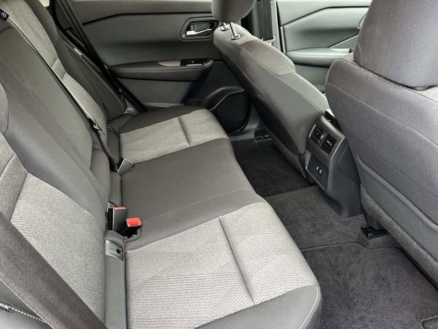 Used 2025 Nissan Rogue SV image 20