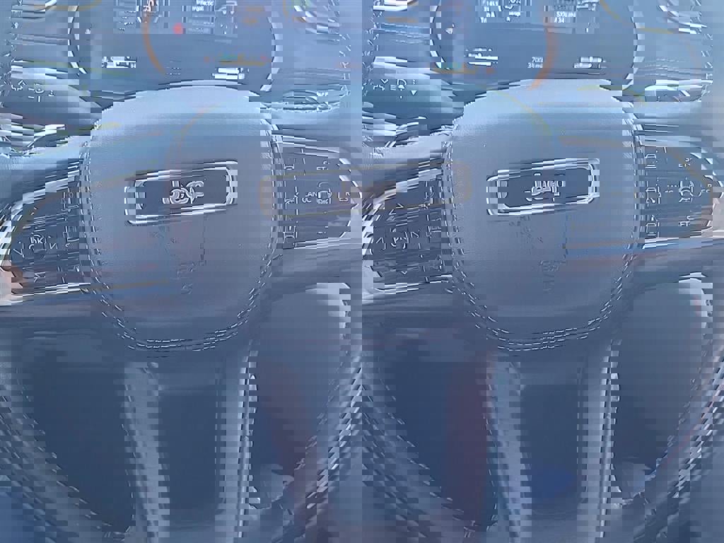 Used 2021 Jeep Grand Cherokee L Summit w/ Advanced Protech Group IV image 36