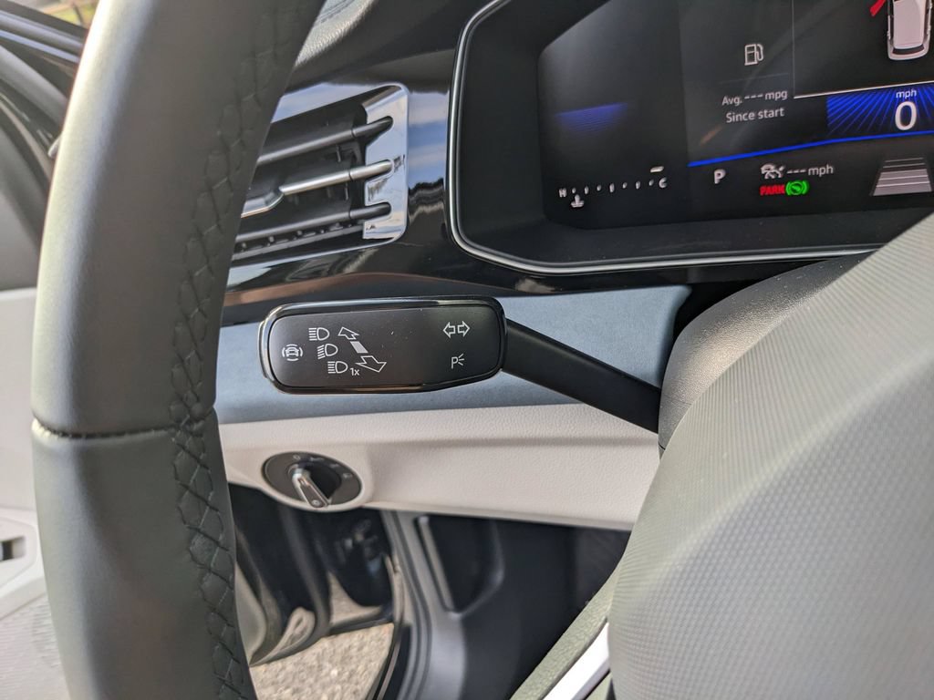 New 2026 Volkswagen Jetta SE FWD image 26