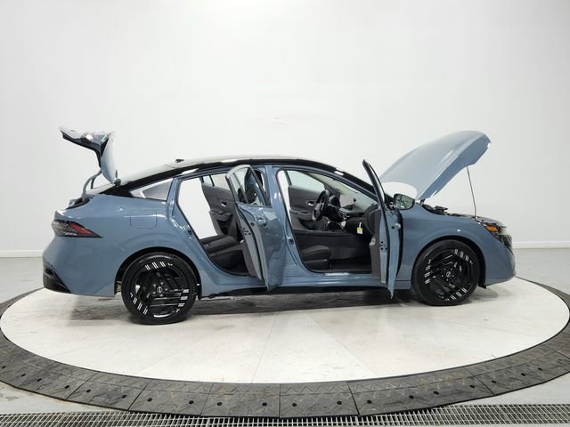 New 2026 Nissan Sentra SR w/ Floor Mat Package image 16