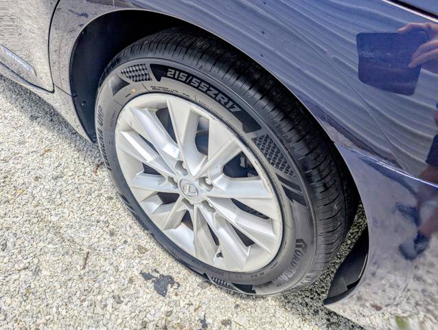 Used 2014 Lexus ES 300h w/ Luxury Package w/Bamboo Trim FWD image 14