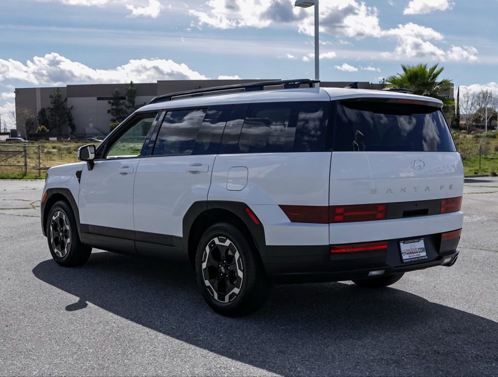 Used 2024 Hyundai Santa Fe SEL image 5