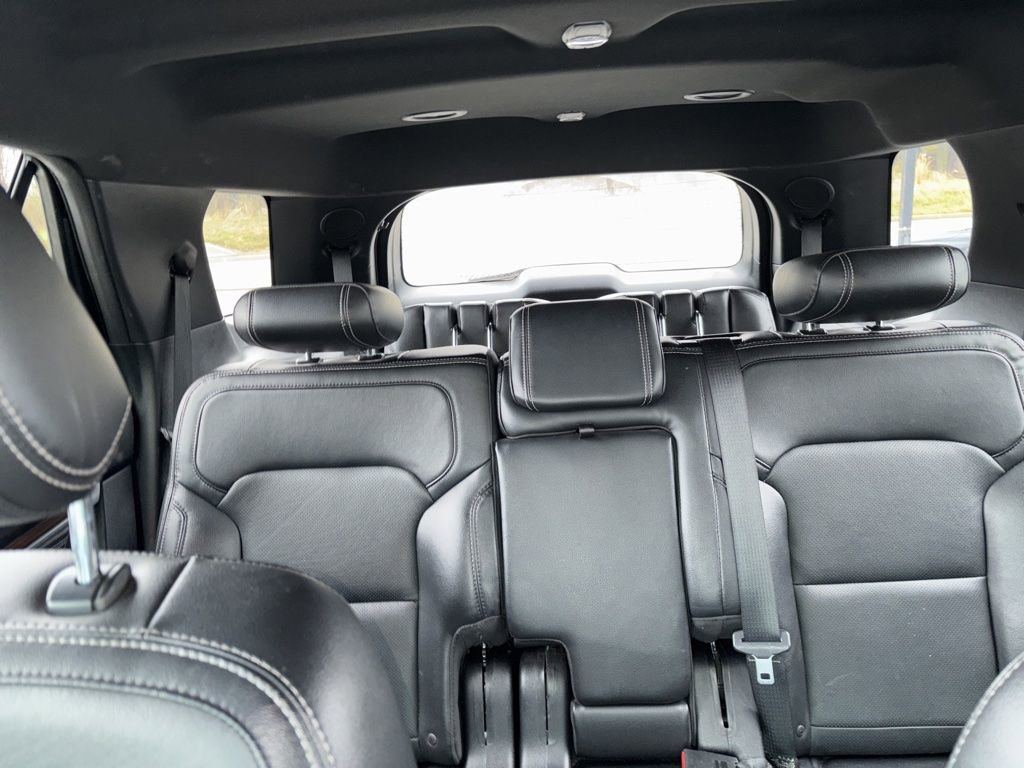 Used 2017 Ford Explorer Limited AWD/4WD image 4