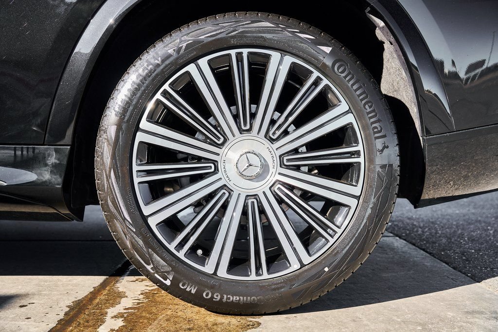 Used 2026 Mercedes-Benz Maybach GLS 600 4MATIC image 19