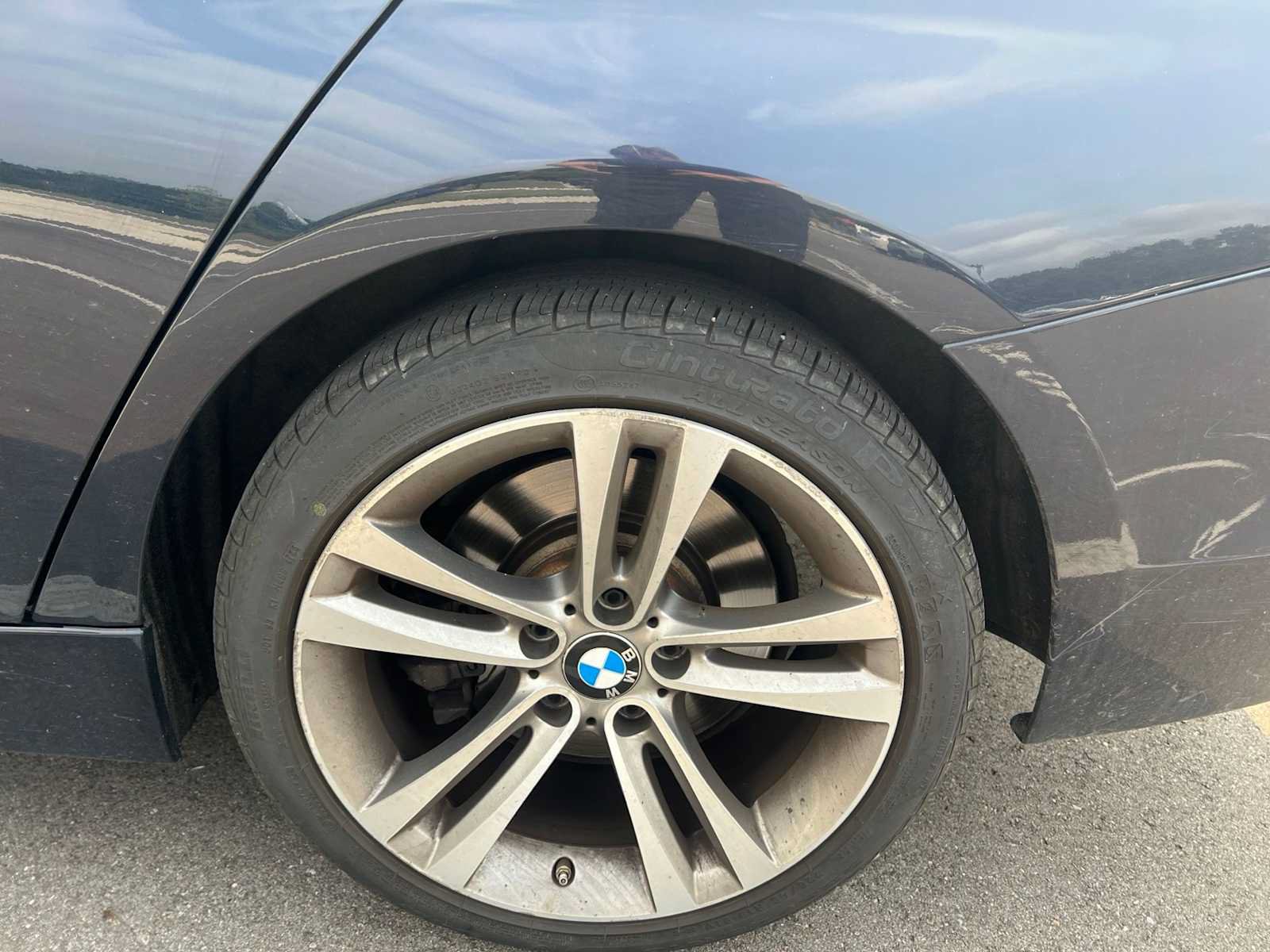 Used 2017 BMW 340i xDrive Sedan AWD/4WD image 17