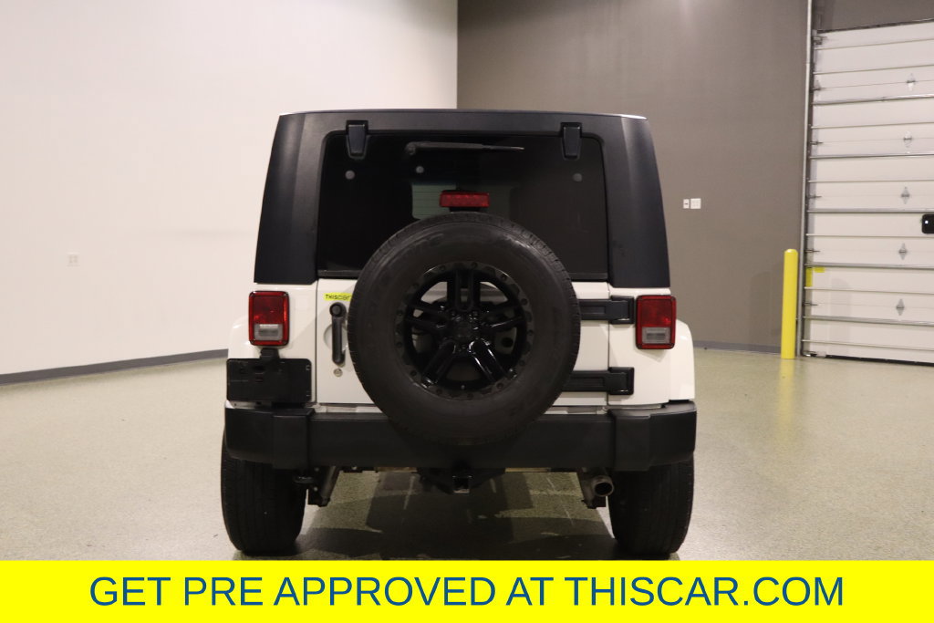 Used 2010 Jeep Wrangler Unlimited Sahara w/ Mopar Chrome Edition Group AWD/4WD image 10