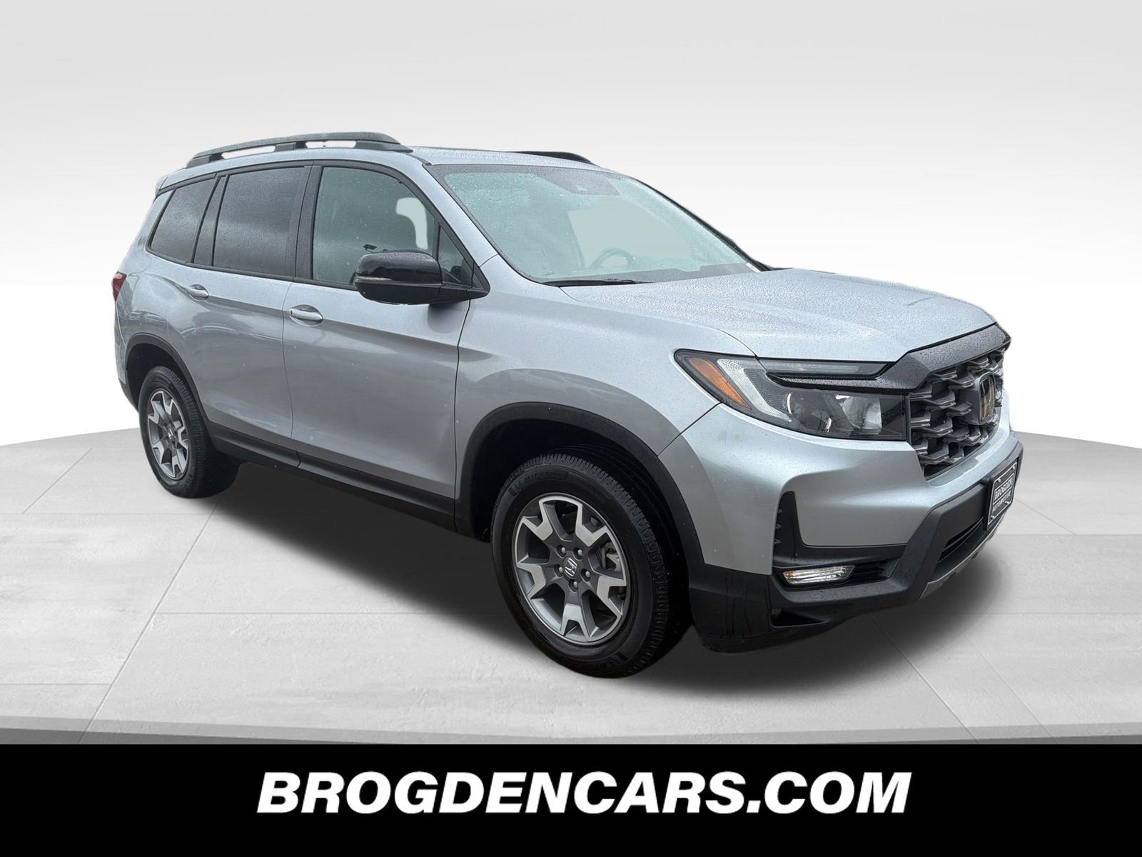 Certified 2023 Honda Passport TrailSport image 1